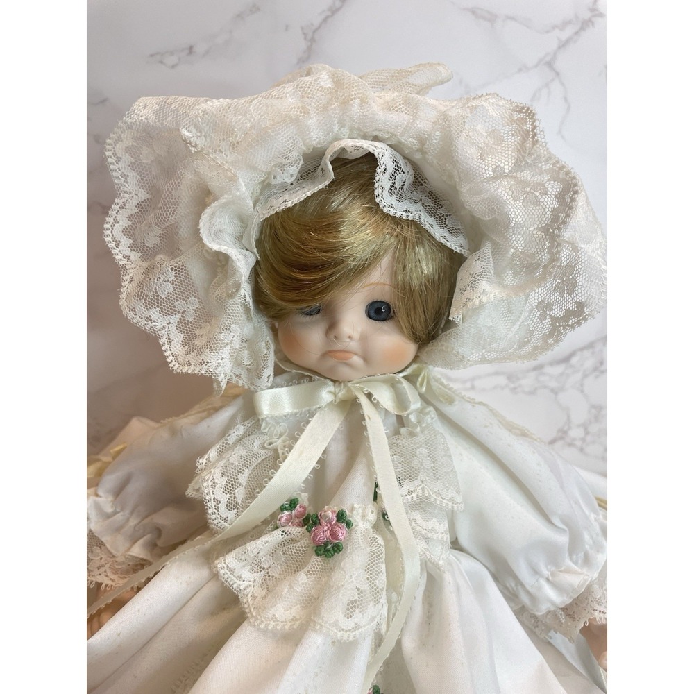 Vintage  Porcelain Doll In A Christening  Dress And Bonnet 10" - Picture 6 of 13
